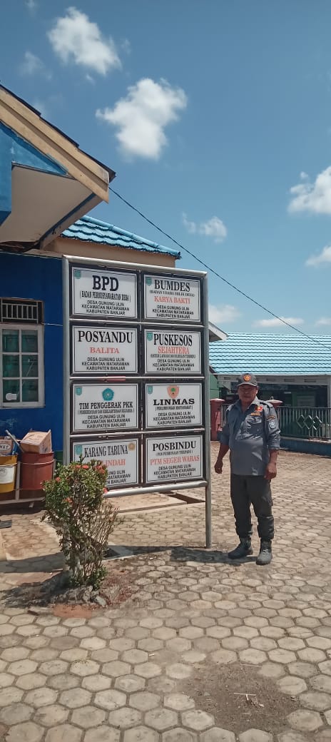 Linmas Desa Gunung Ulin Aktif dalam Menjaga Kemanan dan Ketertiban Lingkungan 